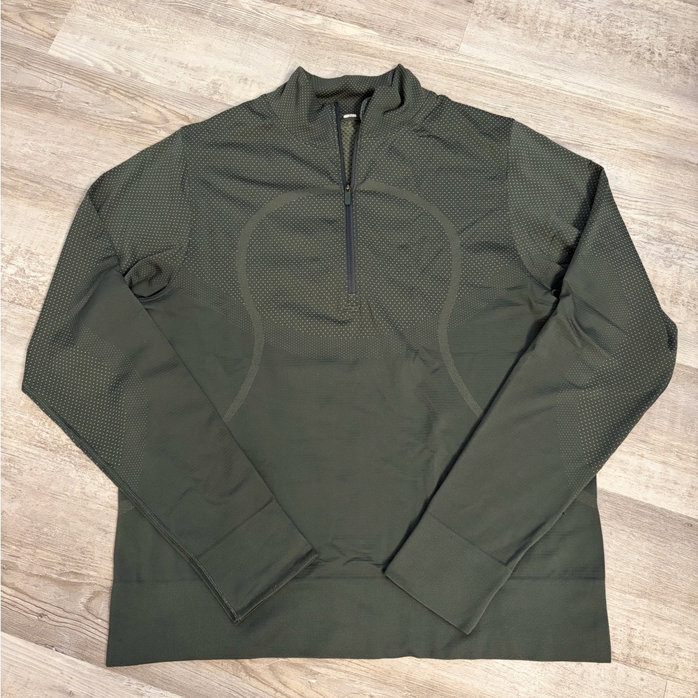 Lululemon quarter zip athletic top